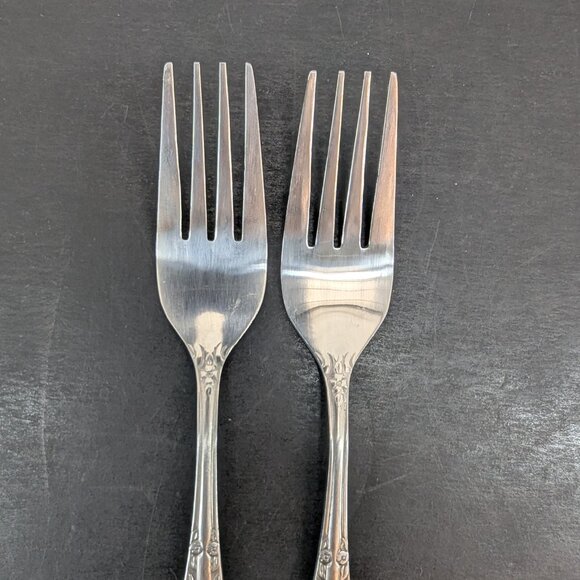 Hanford Forge Stainless Steel Dinner Forks Floral Design Set of 4 - Picture 2 of 11